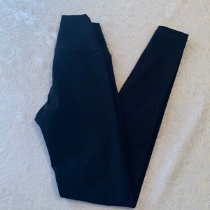 Level black leggings size xs